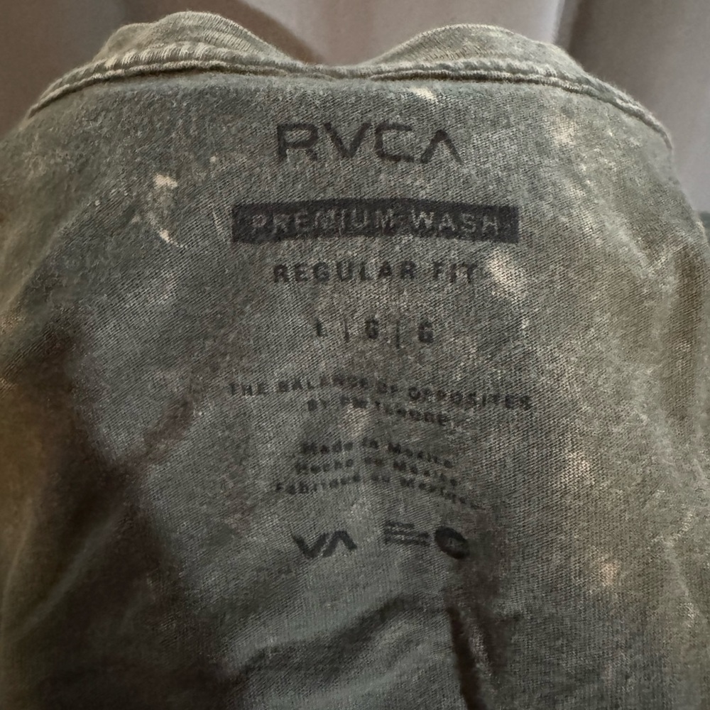 RVCA Distressed Gray and Pink Tee - Picture 3 of 3